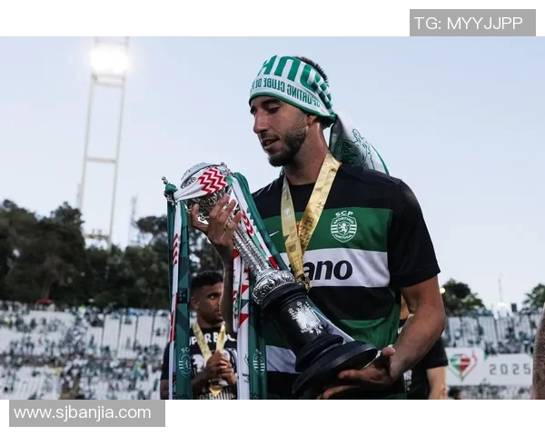 高大黑帅的足球明星们在绿茵场上如何展现他们的魅力与实力 高大黑帅的足球明星们在绿茵场上如何展现他们的魅力与实力