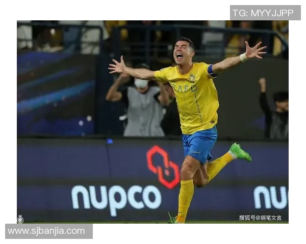 揭晓足球明星三号的真实身份及其辉煌成就与影响力分析