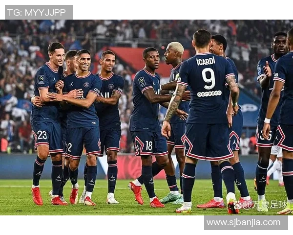 巴黎暴乱中的足球明星引发社会关注与讨论